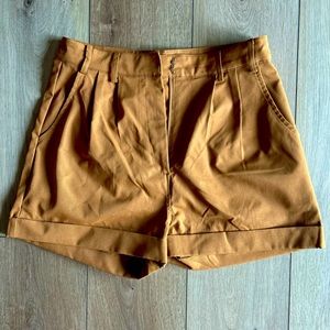 Paper bag brown high waisted shorts